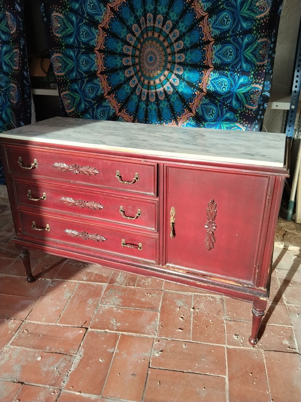 Estado actual del mueble principal al llegar al taller
